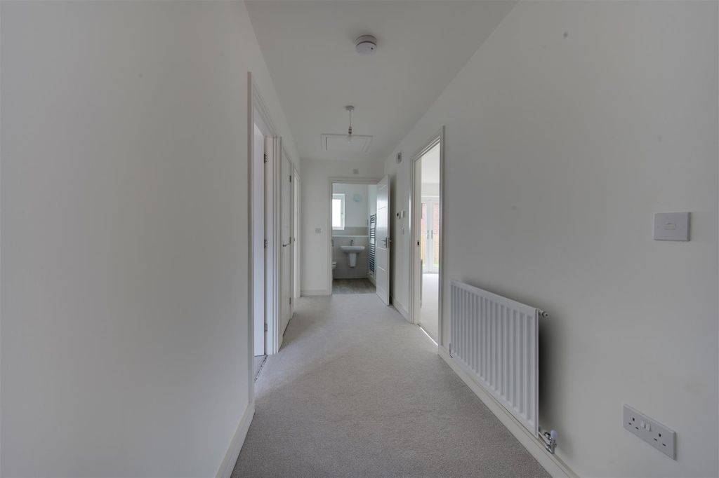 Property photo 2 of 12 Dsc_8640-Dsc_8644.Jpg