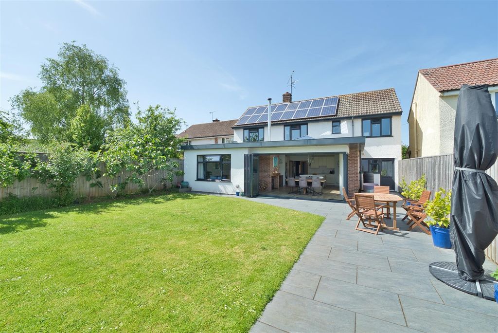 Property photo 3 of 32 Rear Garden