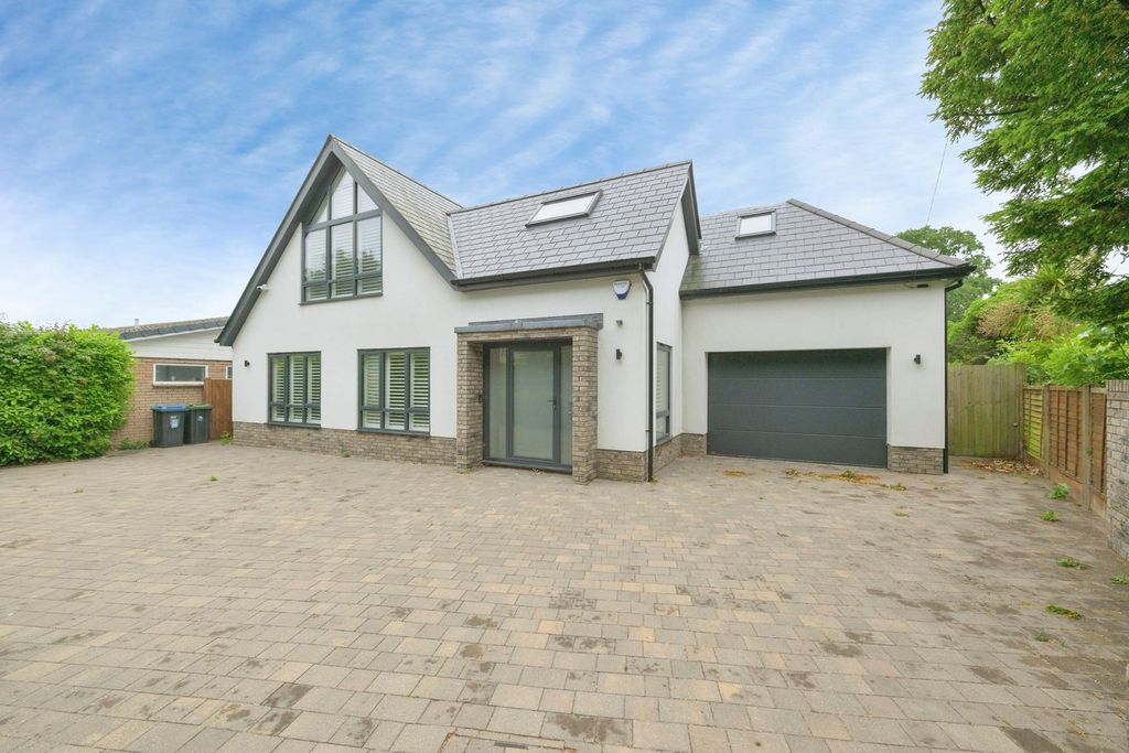 Property photo 1 of 20