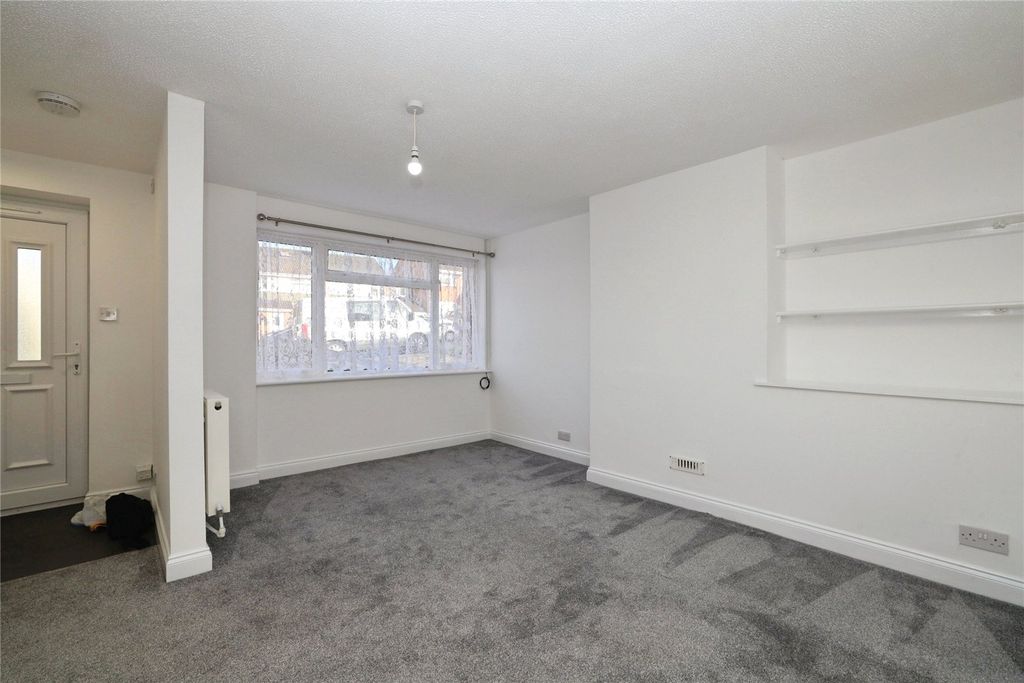 Property photo 2 of 15 Picture No. 16