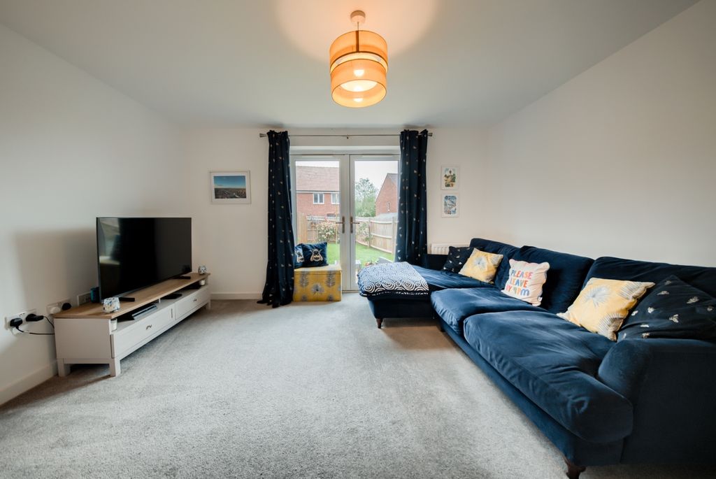 Property photo 2 of 18 Xt5A2996-Hdr(3)