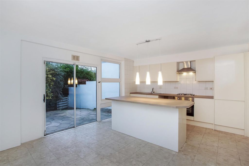 Property photo 3 of 12 -Lcnbr8Q50Qzatt3B7Ubzw.Jpeg