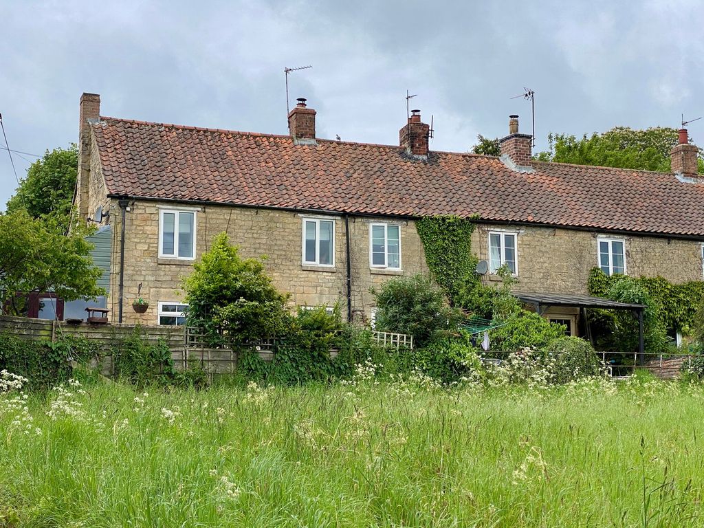 Property photo 1 of 35