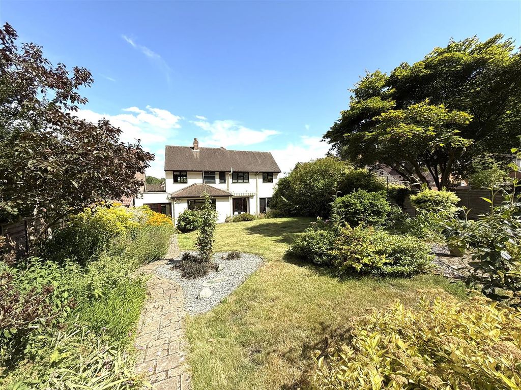 Property photo 2 of 32 6 The Pingle Rear 4.Jpeg