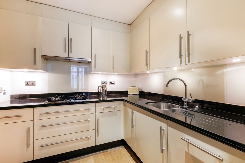 Property photo 2 of 25 98315_Flat-2.3-Ch...