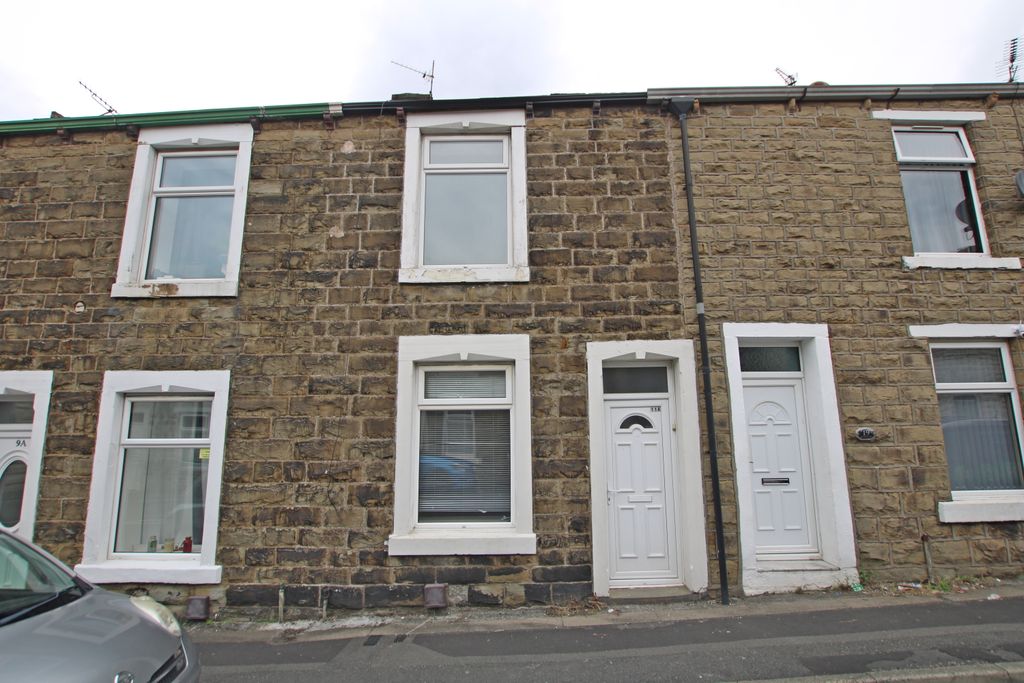 Property photo 1 of 7