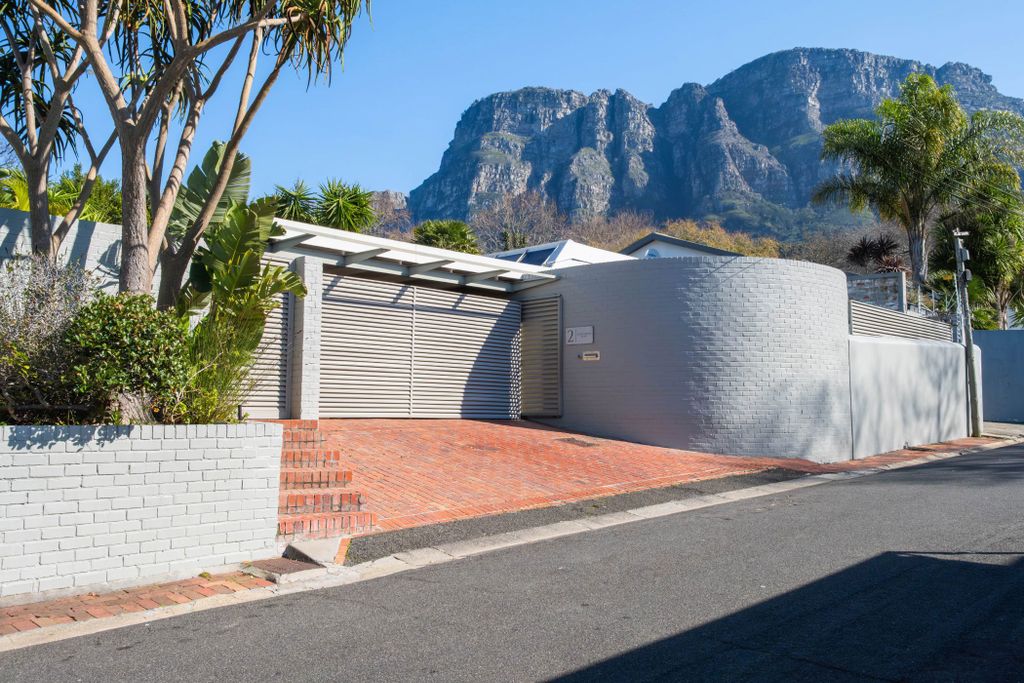 Property photo 1 of 38 Kw1707385
