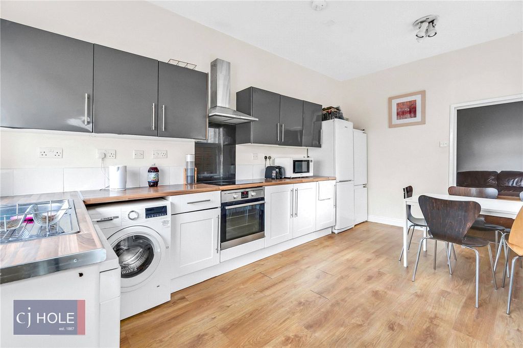 Property photo 1 of 10 Picture No. 36