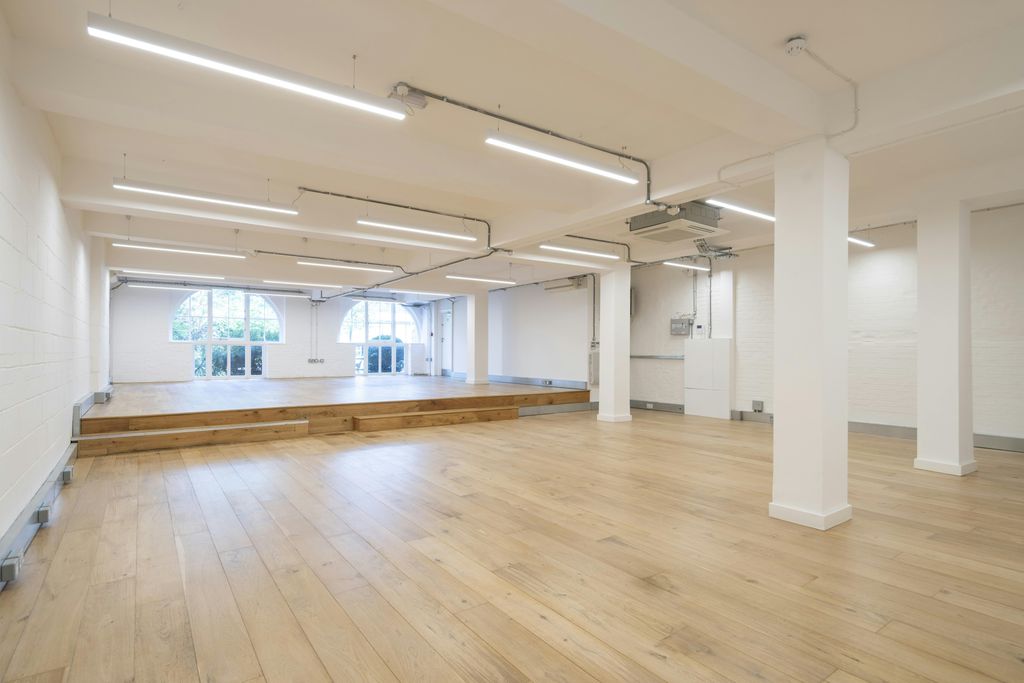 Property photo 3 of 7 MC41380366Hr.Jpg