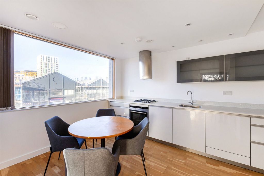 Property photo 1 of 22 Picture No. 10