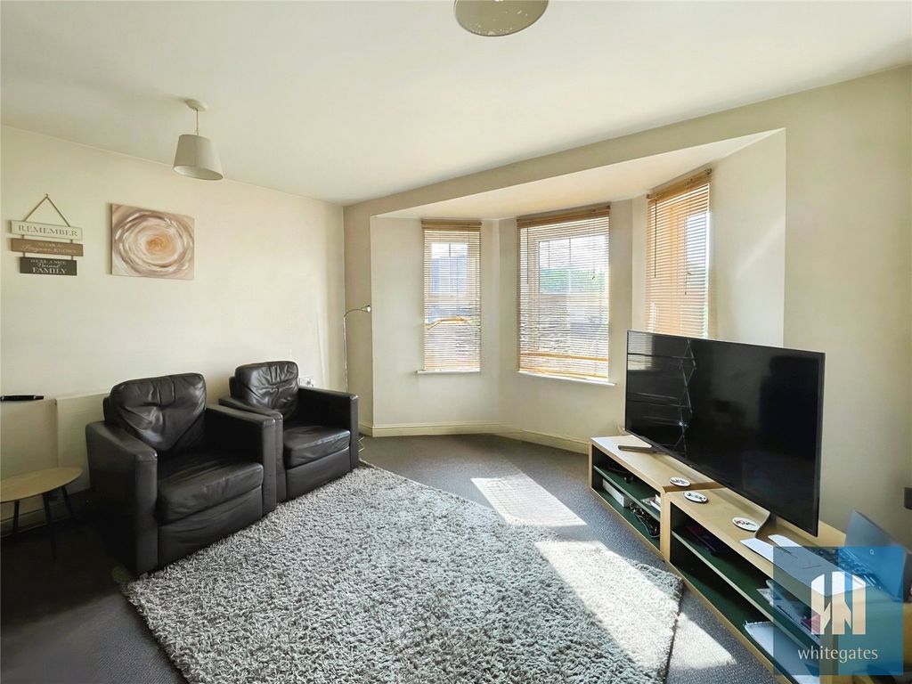 Property photo 2 of 9 Picture No. 20