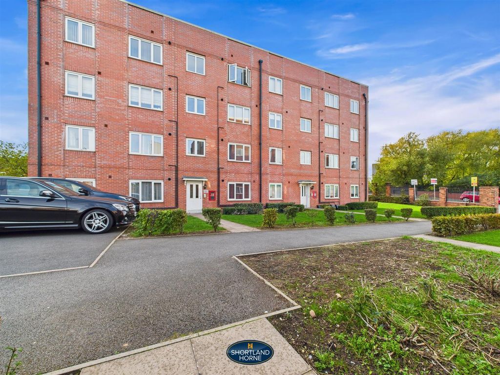 Property photo 1 of 12 Cam01906G0-Pr0591-Still013.Jpg