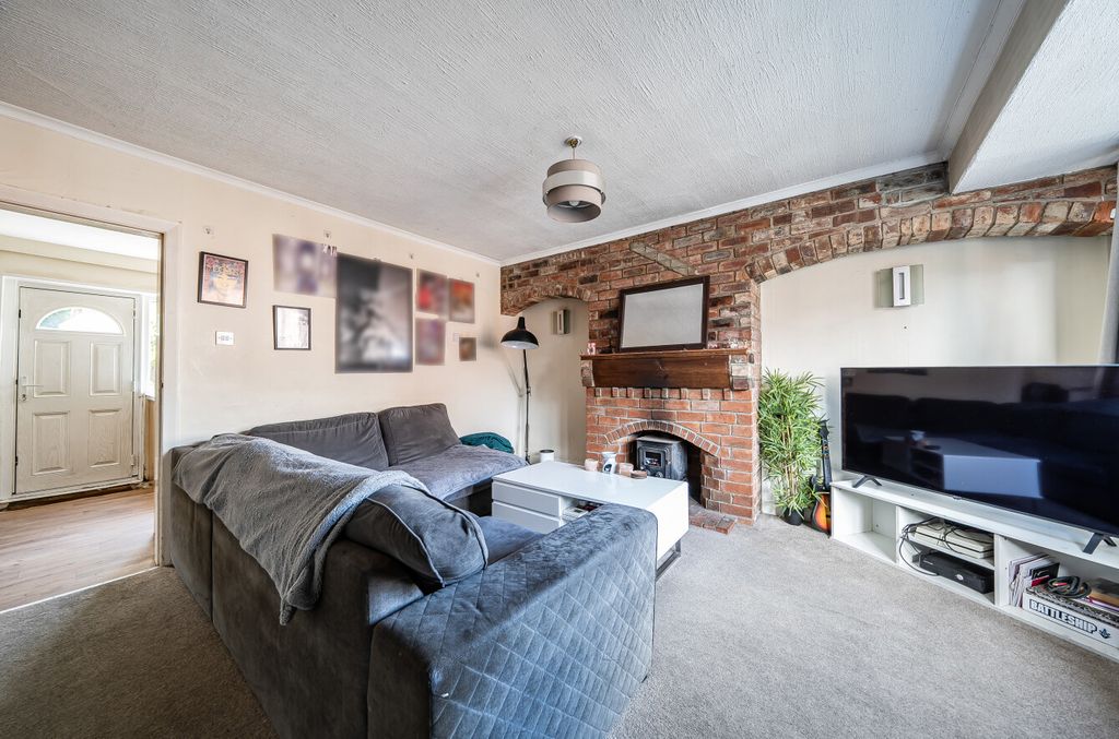 Property photo 2 of 18 1471638-12-6A325B...