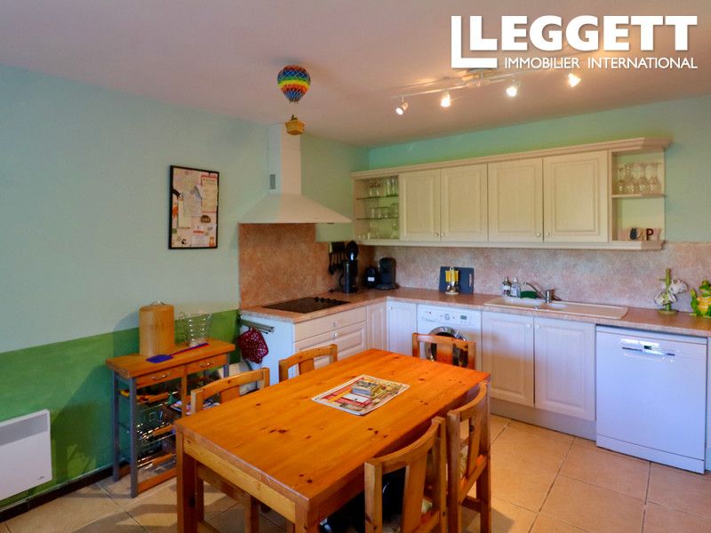 Property photo 3 of 10