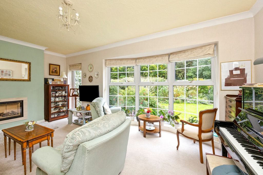 Property photo 2 of 22