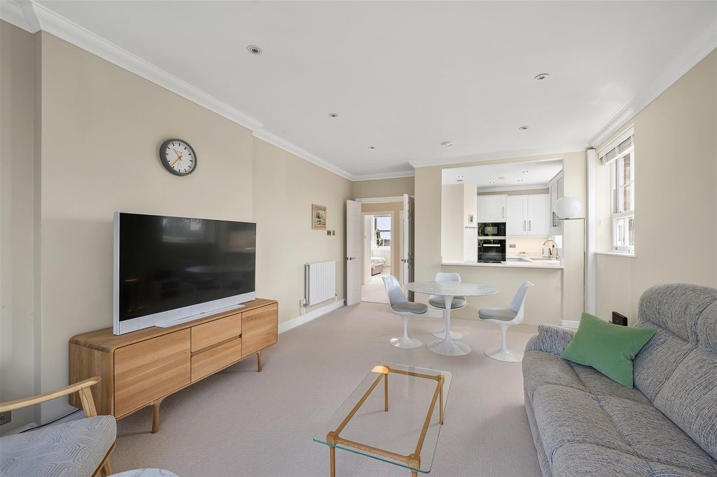 Property photo 3 of 20 47 Chapman S-8.Jpg