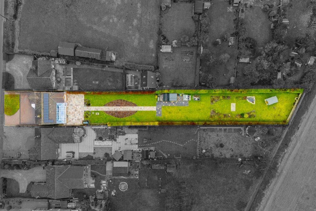 Property photo 2 of 30 3 Fishergate (Spalding)-6