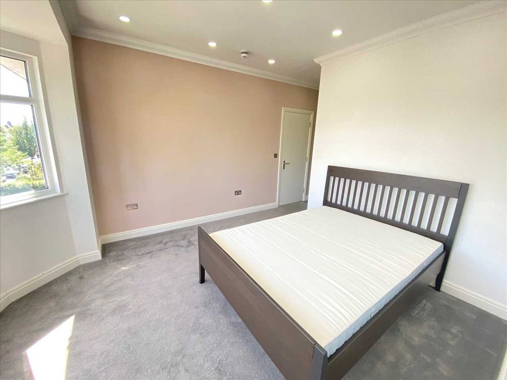 Property photo 1 of 8 Main Picture