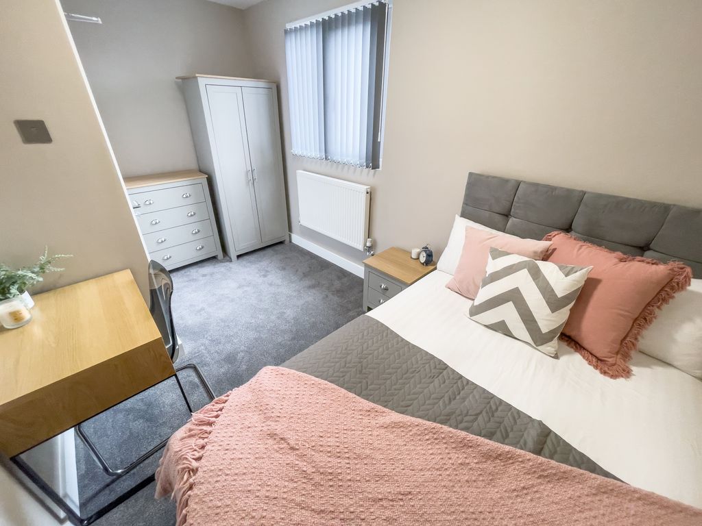 Property photo 2 of 13 Img_5286