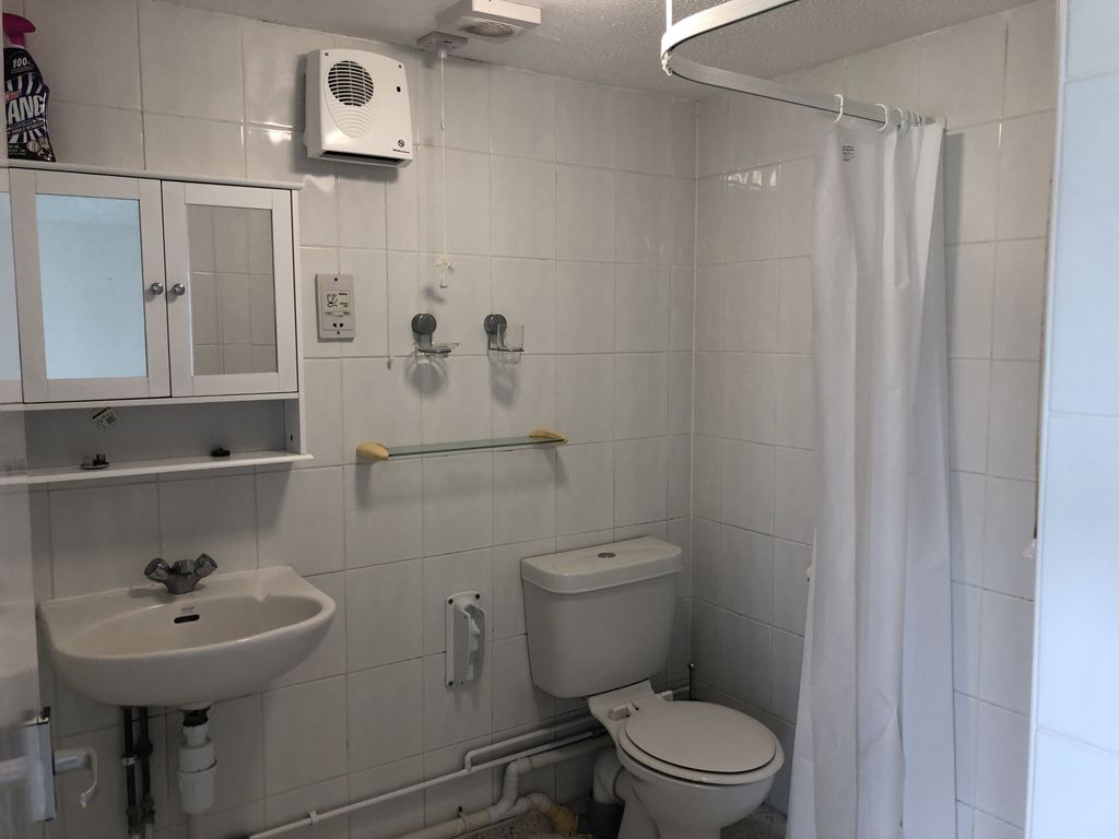 Property photo 3 of 4