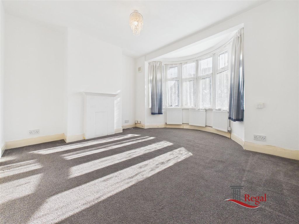 Property photo 1 of 8 Cam02489G0-Pr0322-Still007.Jpg