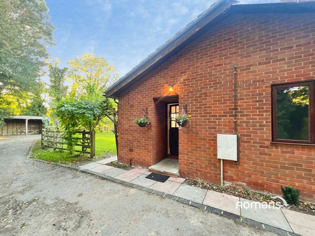 Property photo 2 of 16 Pbox-Img.Jpg