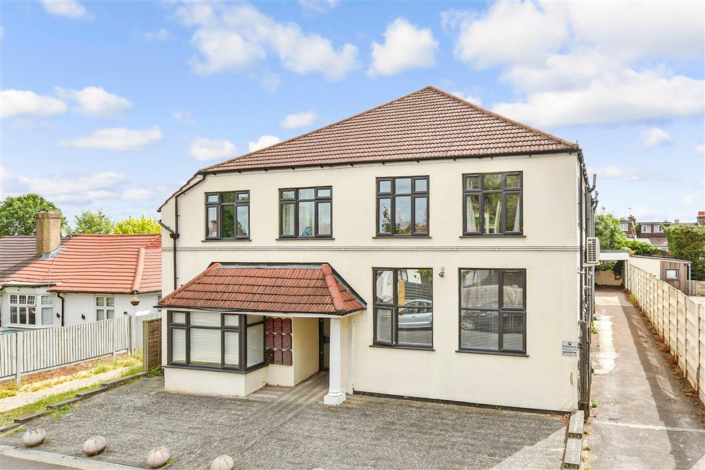 Property photo 1 of 16 External (Web)
