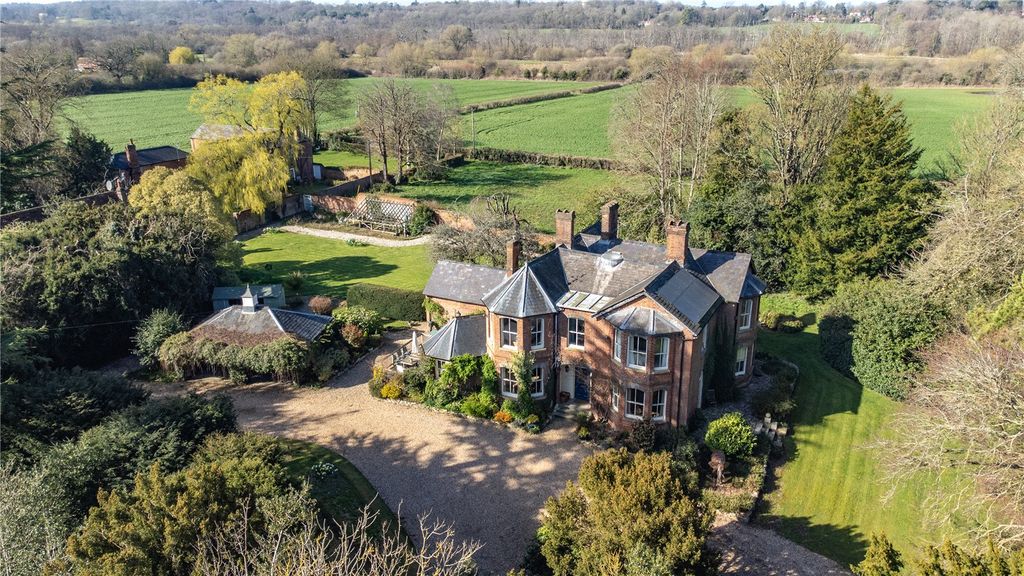 Property photo 1 of 22 Enborne House