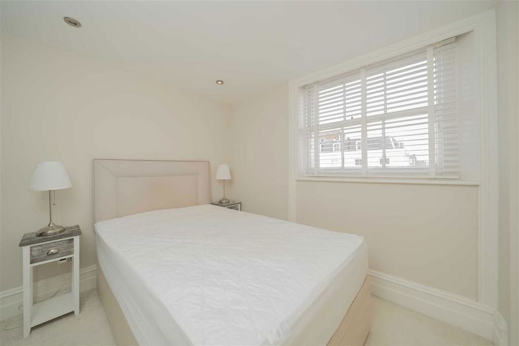 Property photo 3 of 4