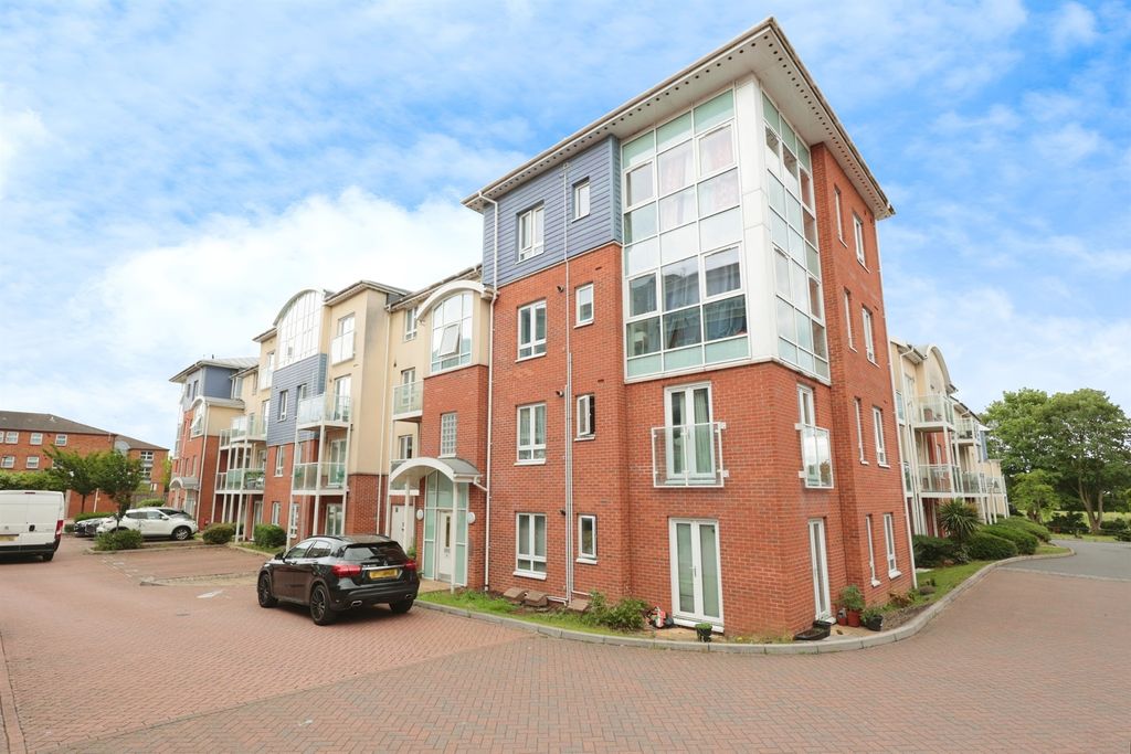 Property photo 1 of 16