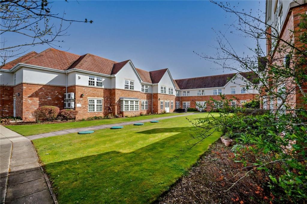 Property photo 1 of 11