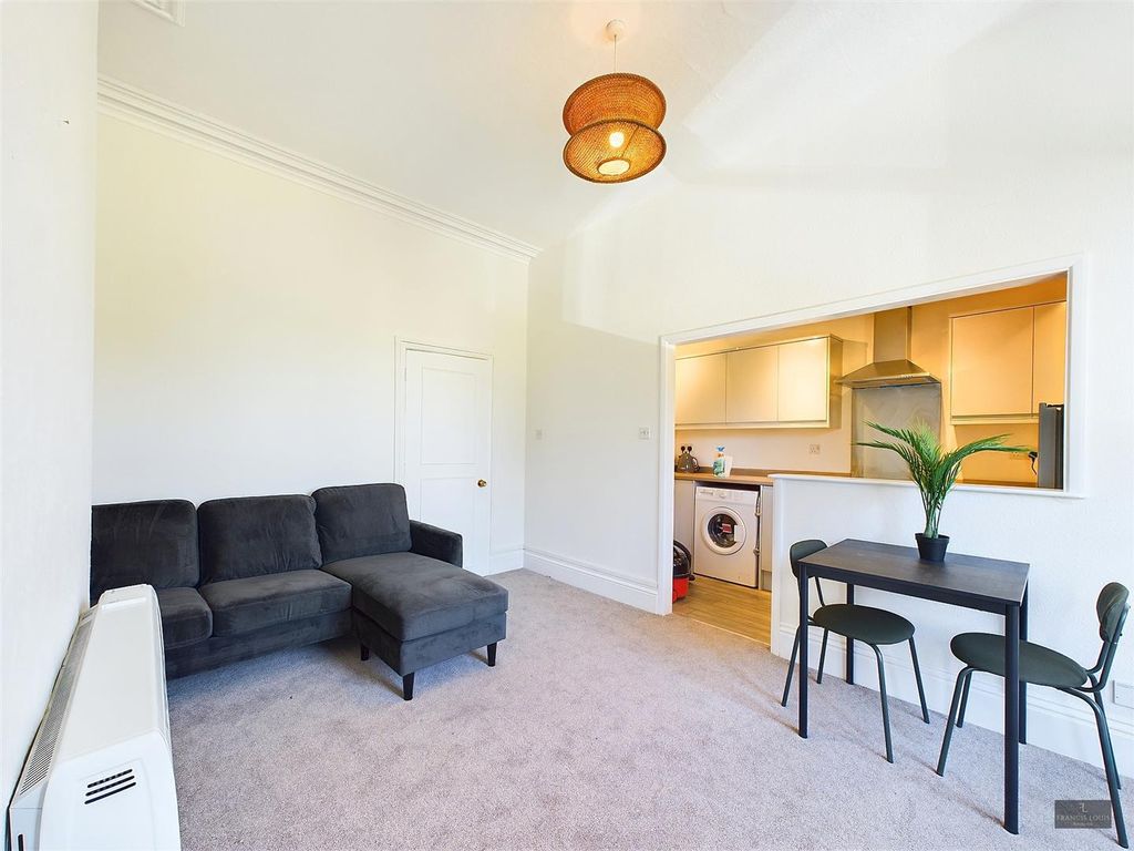 Property photo 1 of 10 Cam02887G0-Pr0291-Still004.Jpg