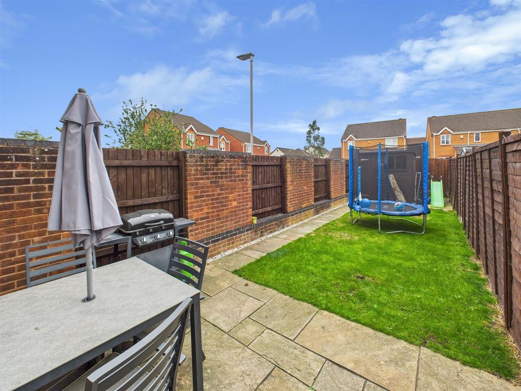 Property photo 3 of 15