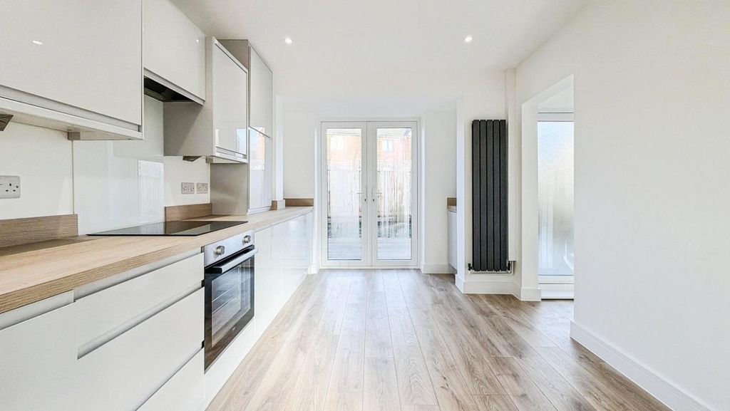 Property photo 1 of 19 E9c8275F-Untitled-6047.Jpg