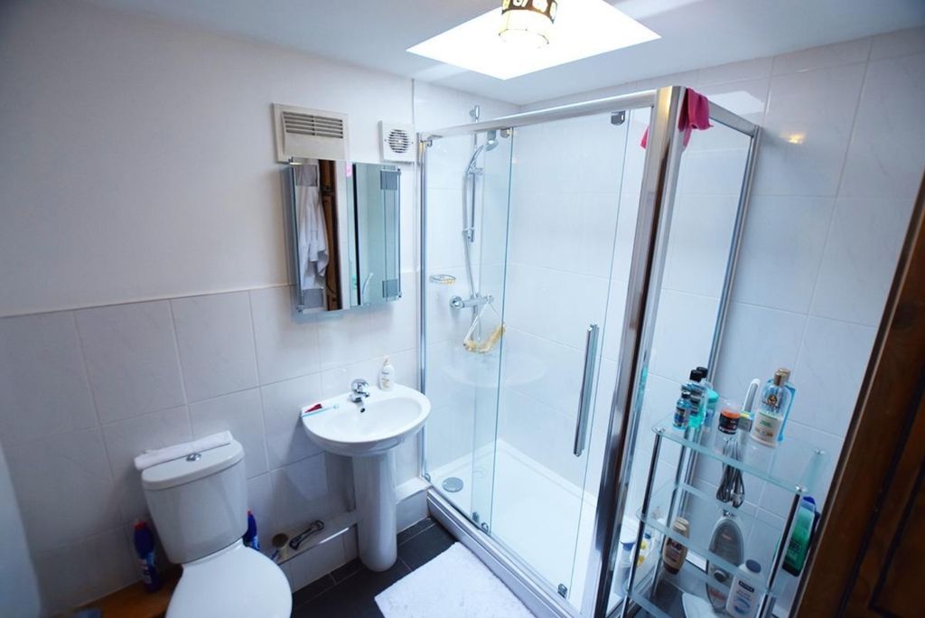 Property photo 3 of 14 4403873