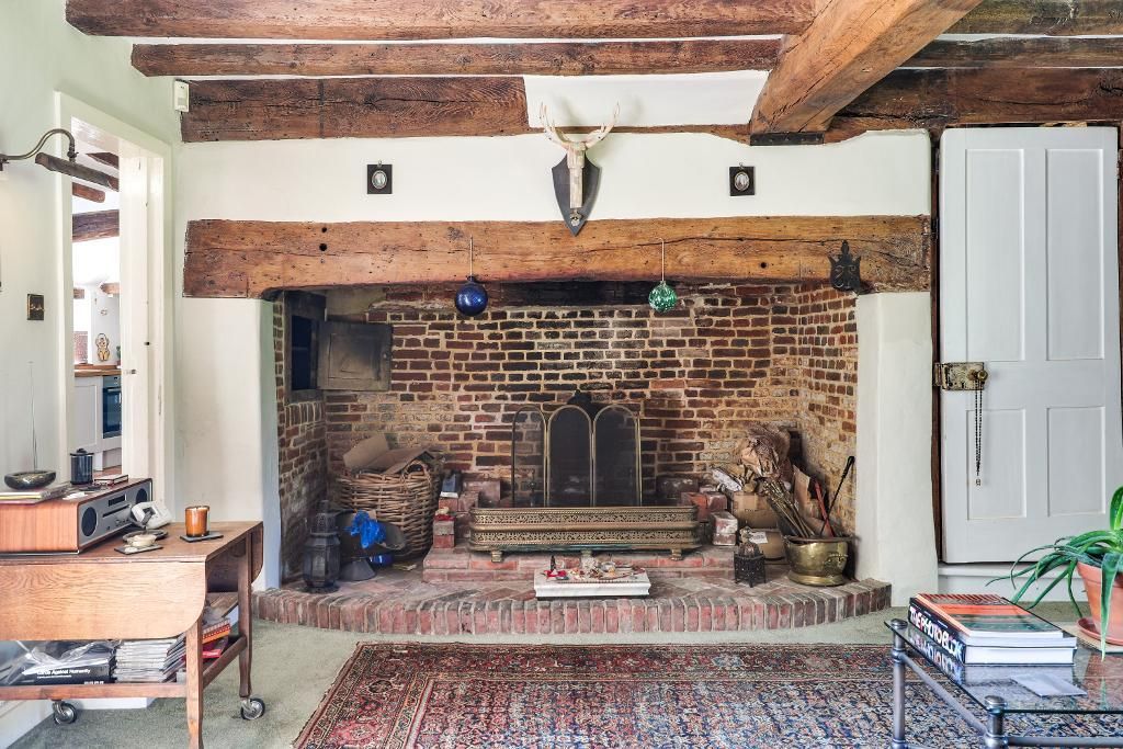Property photo 3 of 28