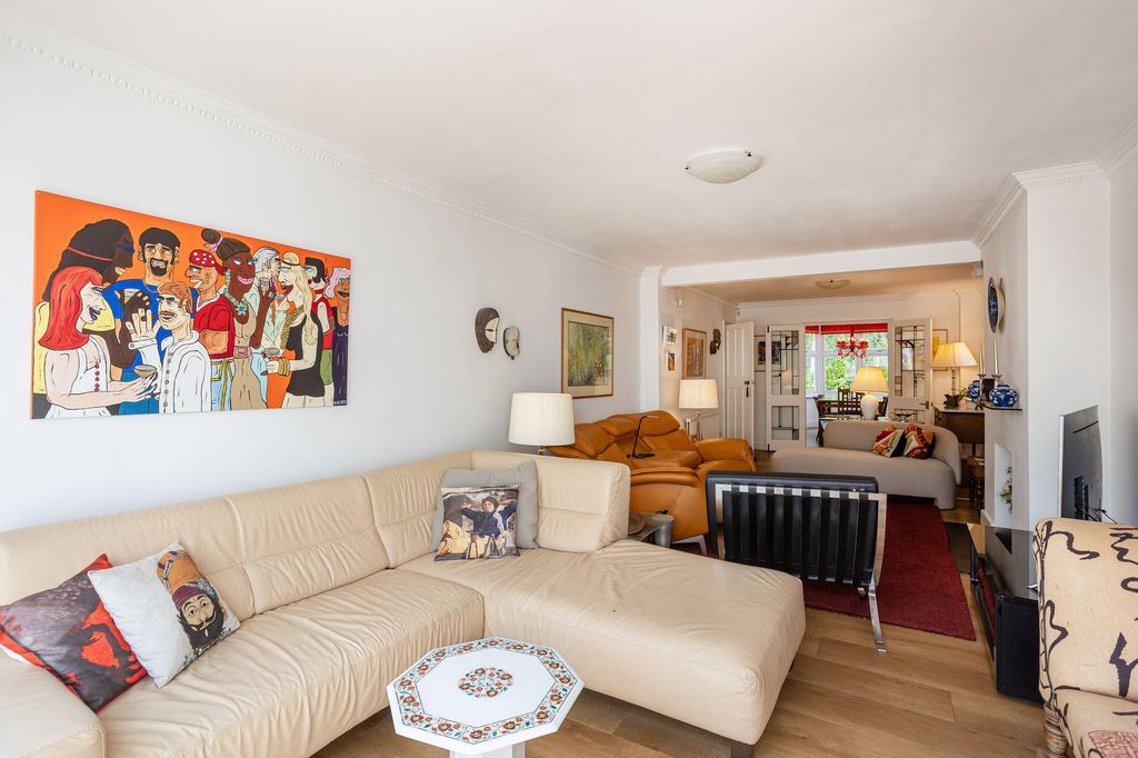 Property photo 2 of 34 Reception