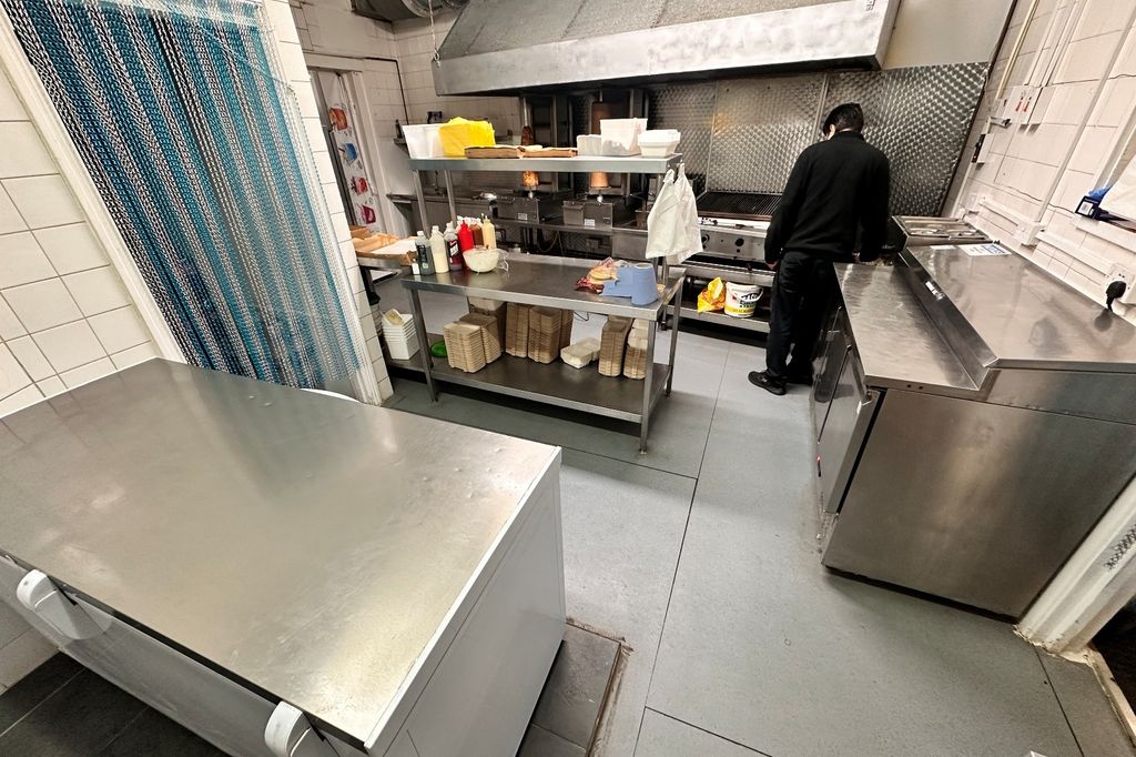 Property photo 3 of 7