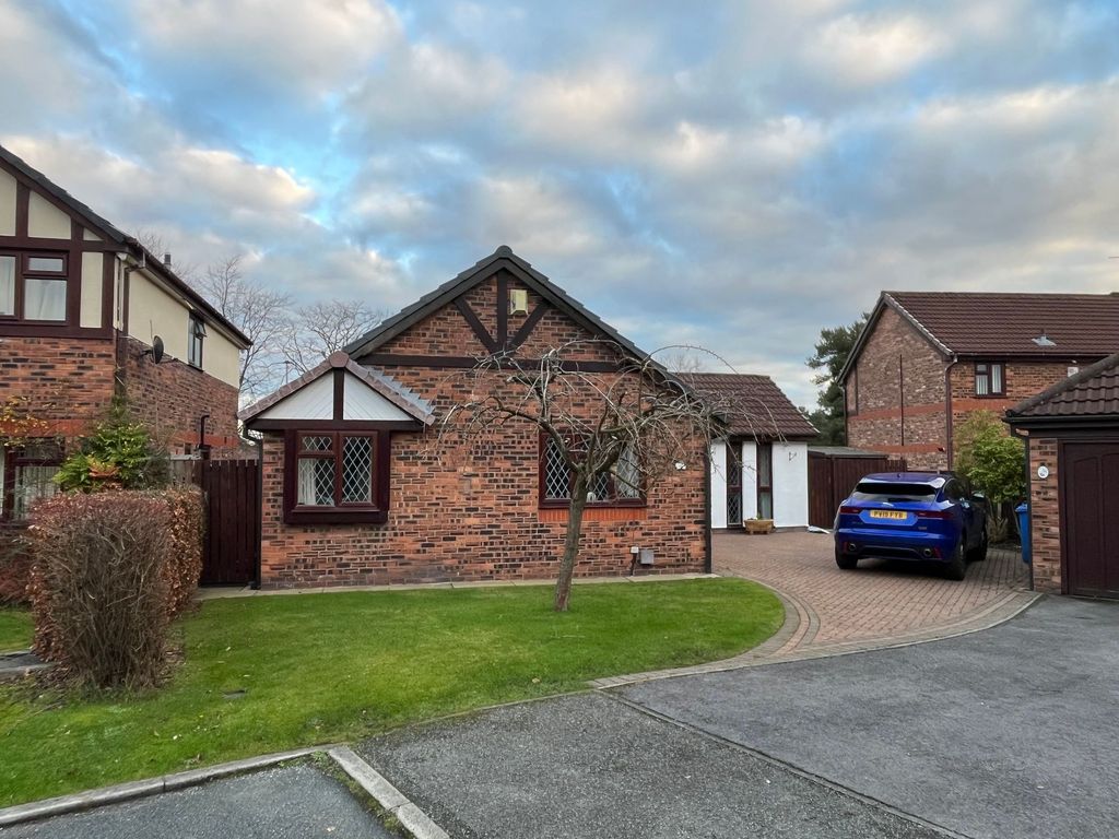Property photo 2 of 27