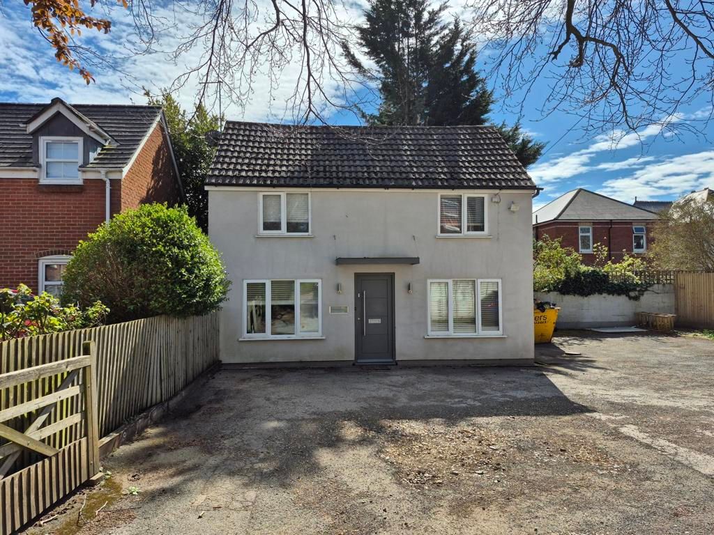 Property photo 1 of 3 Photo 4