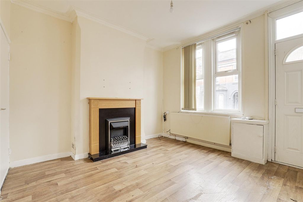 Property photo 2 of 13 07.Jpg