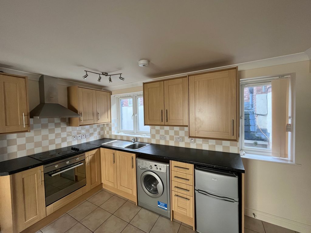 Property photo 2 of 6