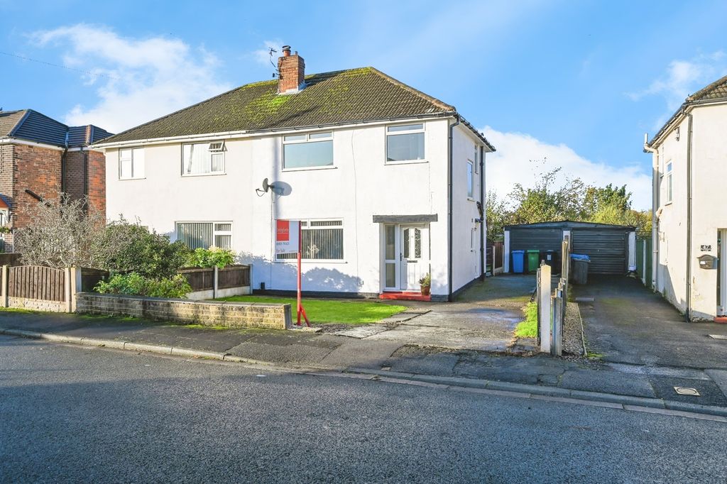 Property photo 2 of 20 Front