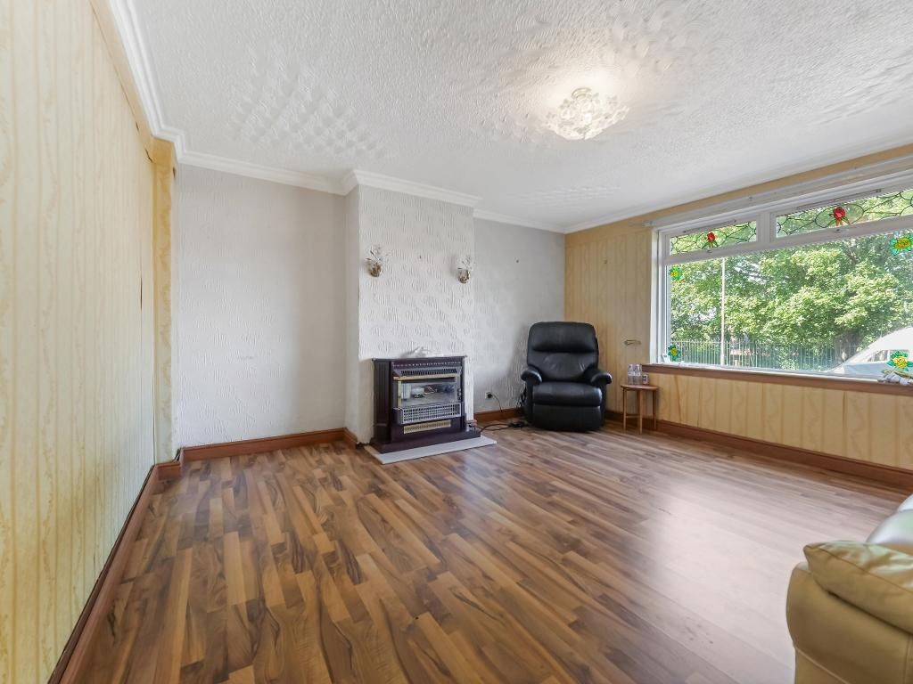 Property photo 2 of 25 Living/ Dining Area