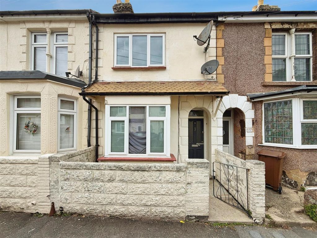 Property photo 1 of 12 External