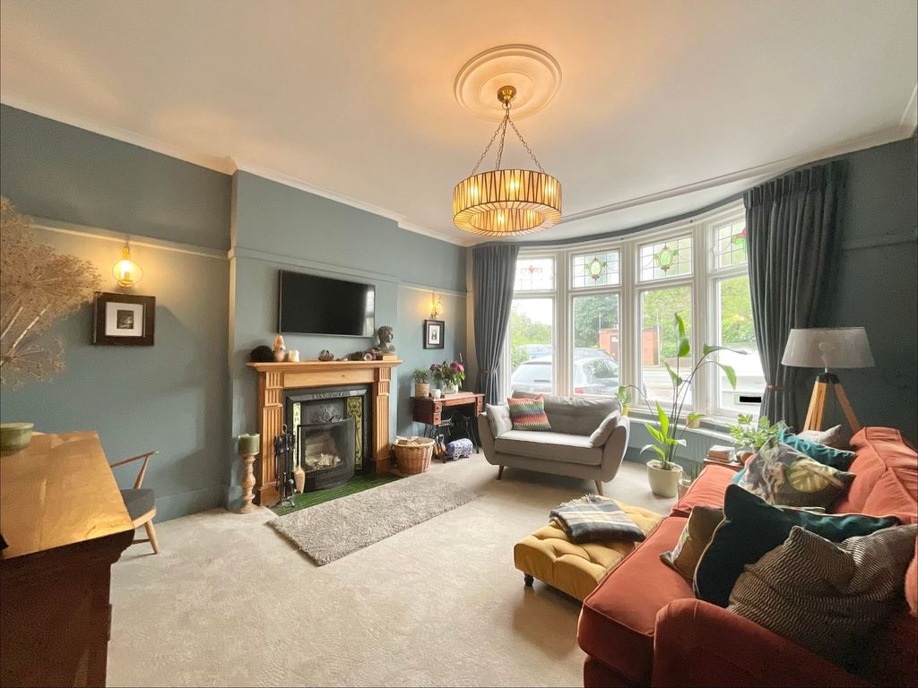 Property photo 2 of 23