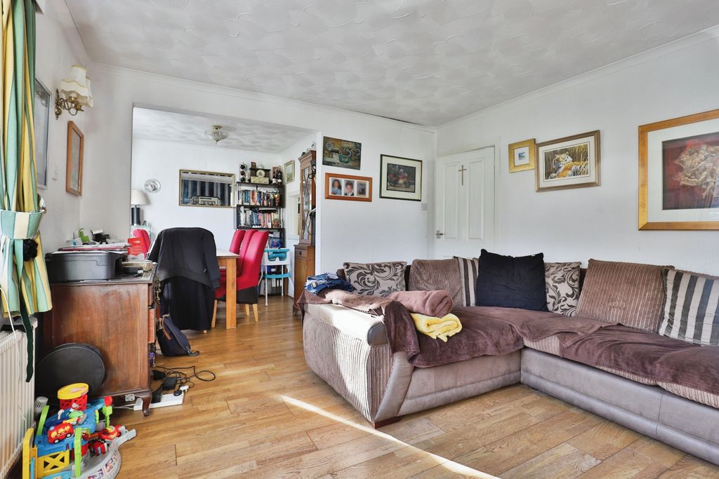 Property photo 3 of 15 Photography