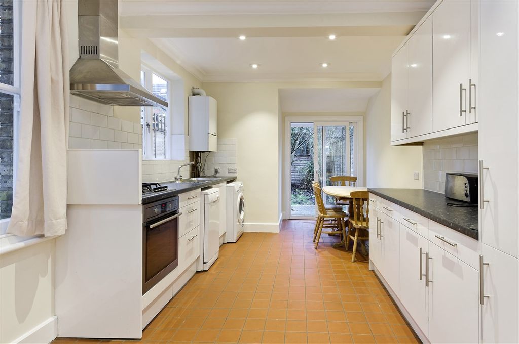 Property photo 3 of 9