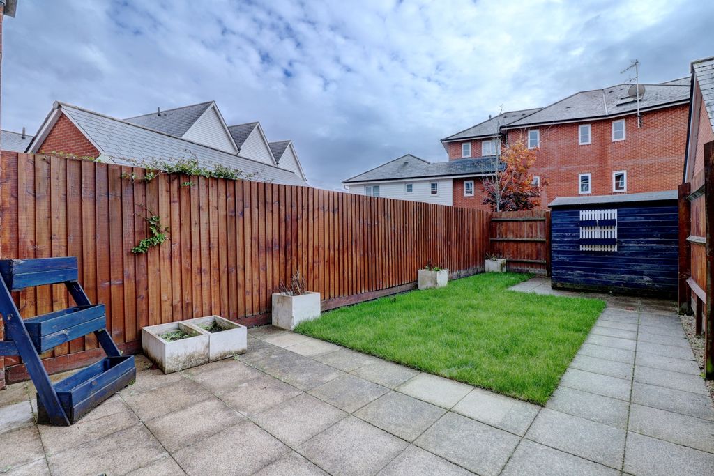 Property photo 3 of 19 Picture No. 10