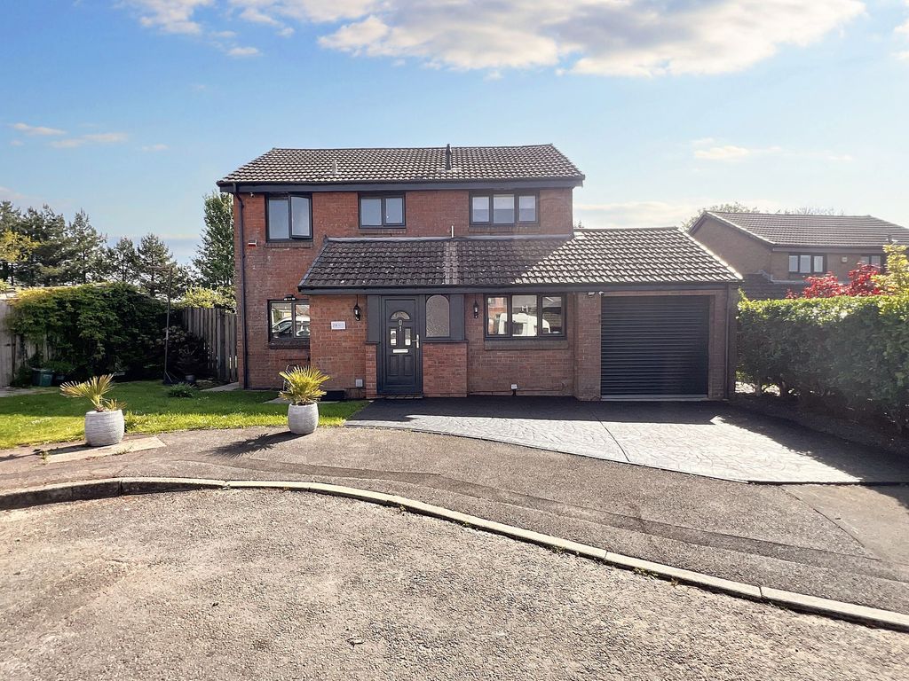 Property photo 1 of 31